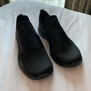 women's bliss water resistant shoe